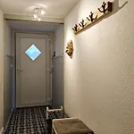 Smittshoern 3 - Nordsee Erdgeschosswohnung Mit Eingezaeunten Garten, Kamin Und Lounge! * Altfunnixsiel